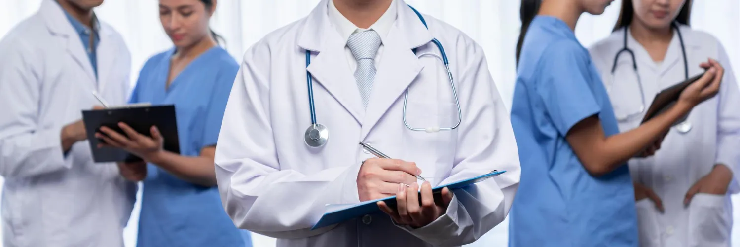 квалифицированные специалисты клиники